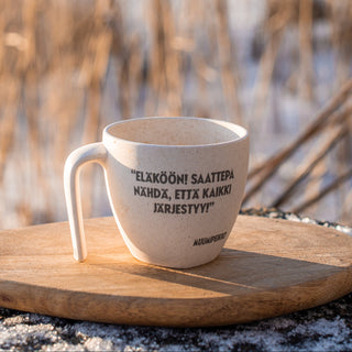 Skandino® Muumimuki ulkona auringonpaisteessa